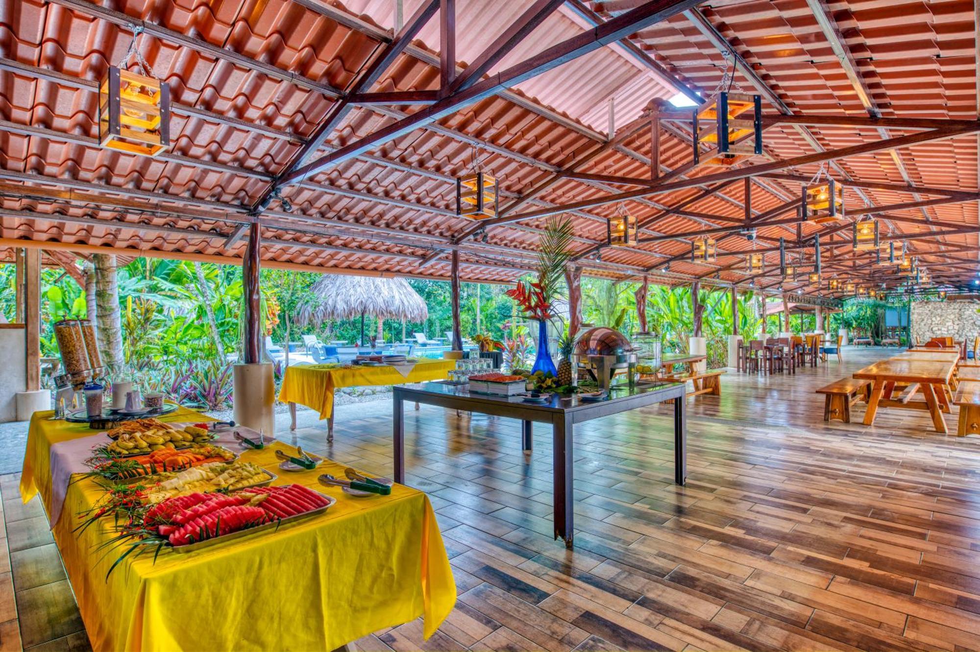 Atlantida Lodge Cahuita Εξωτερικό φωτογραφία