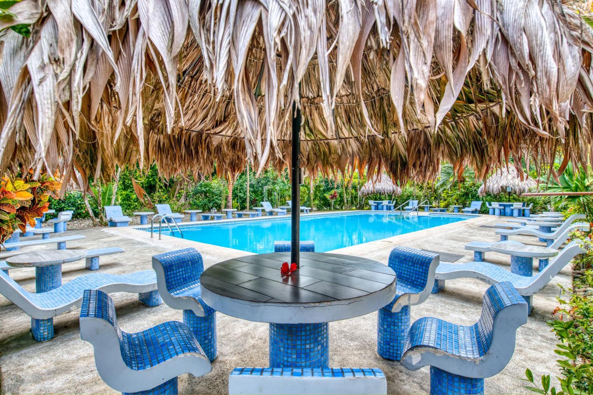 Atlantida Lodge Cahuita Εξωτερικό φωτογραφία