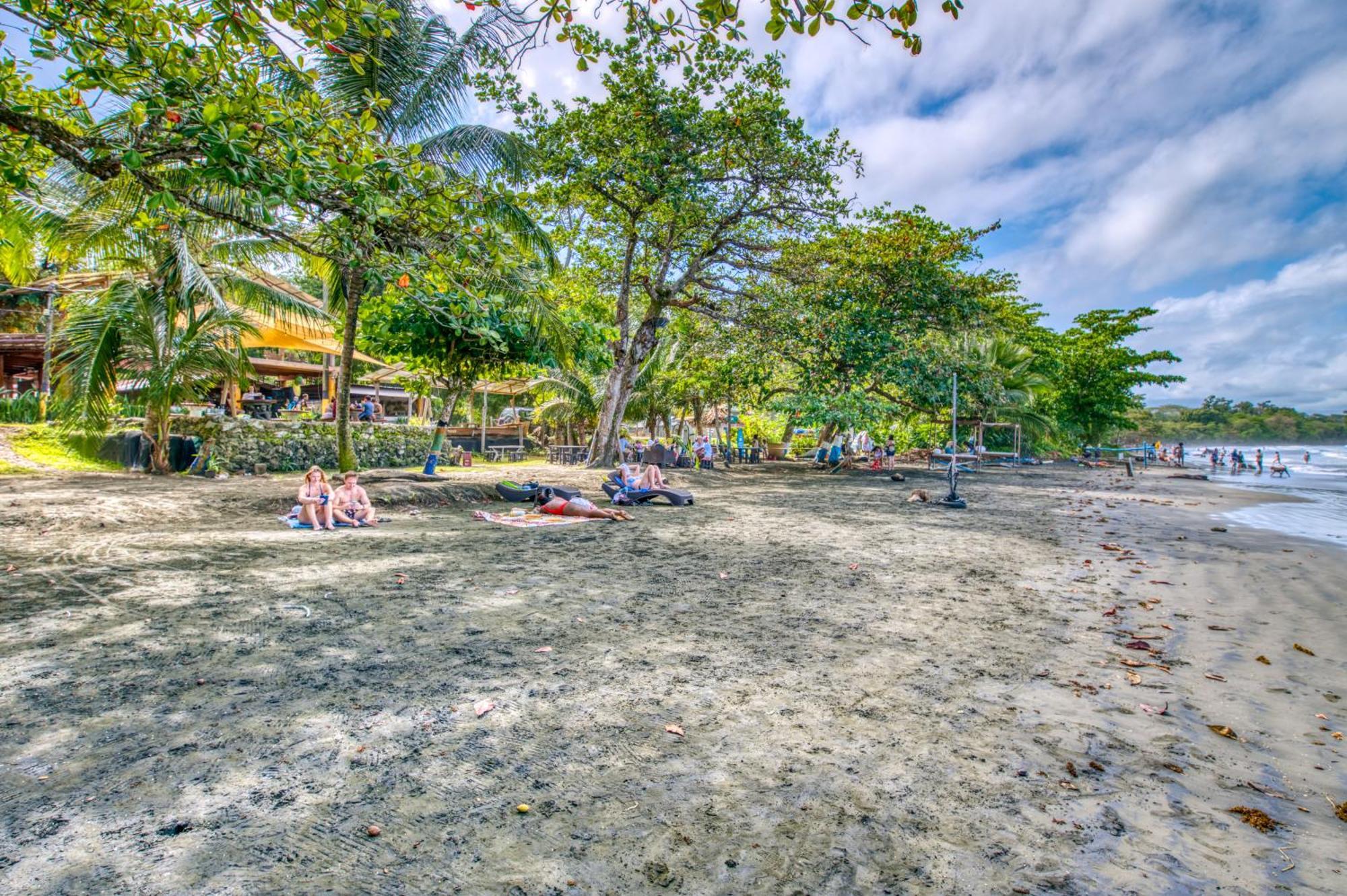 Atlantida Lodge Cahuita Εξωτερικό φωτογραφία