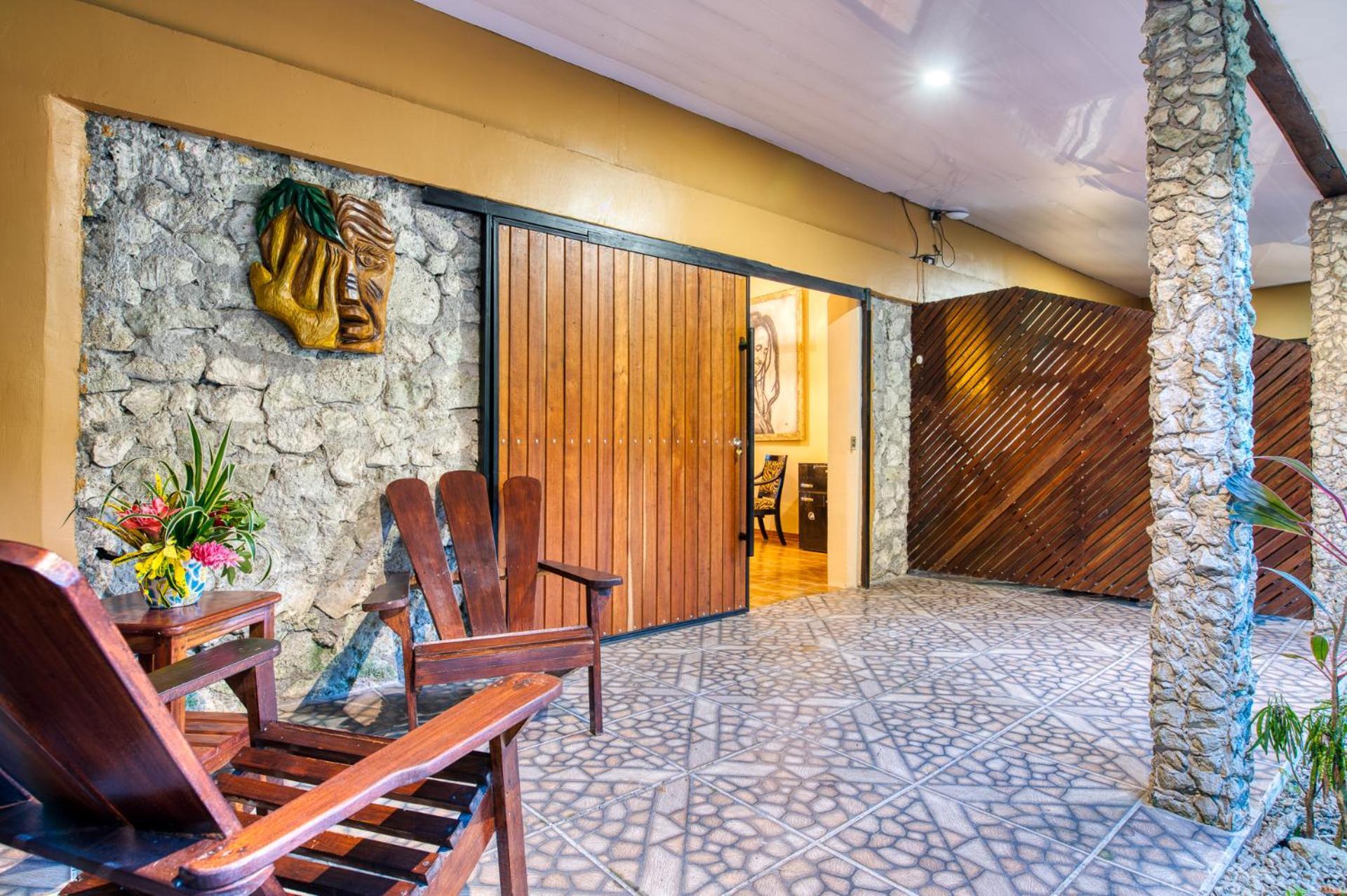 Atlantida Lodge Cahuita Εξωτερικό φωτογραφία